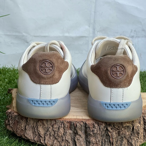 TORY BURCH Low Top Howell Court color new Ivoryleather sneaker Size 5.5 women